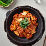 정담앤쿡 춘천 닭갈비 400gX1팩 냉장 당일생산 양념 숯불 캠핑요리 1인분