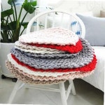 손으로 떠서 만드는 핸드메이드 뜨개 방석 소