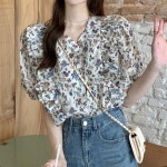 플라워 패턴 프릴 화사한 블라우스 셔링 퍼프소매 크림-FREE