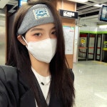 루킹포유 온더모먼트 시그니처 라벨 헤어밴드 C3