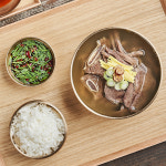 팔도식품 정성곳간 푸짐한 소한마리곰탕 700g