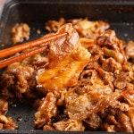 하리니 뼈없는 수제 양념 돼지 구이 목살 갈비 숯불 왕갈비 왕구이