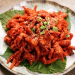 꼬들꼬들 직화무뼈닭발 전자렌지 숯불 간편조리 250g