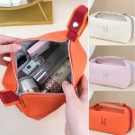 여성 화장대 데일리 소지품 가방 클래식 화장품 정리