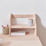 컴팩트한 사이즈 책상위 간편 원목 2단 책꽂이 디자인 잡지