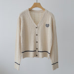 제니트 여성용 그링더블유꽈 기본핏 브이넥 클래식 무드 W리프 자수 꽈배기 케이블 배색 니트 가디건 g1427 연베이지