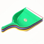 기본 플라스틱 쓰레받기 가벼운 손잡이 고무 쓰레받이