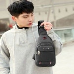 남성 크로스 슬링백 2단 지퍼포켓 이어폰홀 남자가방