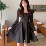 플레어 원피스 A라인 어깨셔링 스퀘어넥