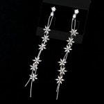 옷자락 여자 웨딩 꽃송이 청초 롱드롭 촬영 큐빅 귀걸이