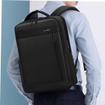 남자 워크샵 미팅 노트북 백팩 중년 출장 가방 코디