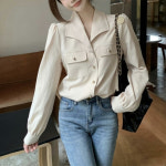 옷자락 여자 봄 스탠다드핏 포켓 카라 버튼 셔링 블라우스