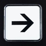 화살표 방향 안내판 시스템 대 표지판 방향표시 시스템사인-대