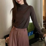 여자 직장인 오피스 룩 가을 겨울 반 폴라 터틀넥 티