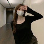 슬림라인 유넥 긴팔 티셔츠