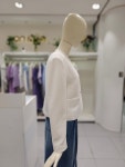 온앤온 라운드넥 사선 클로징 NJW4M-J4430