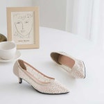 레이스 소재 시스르 메쉬 미들굽 슬림쉐입 펌프스 블랙-225