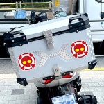 슬픈왕눈이3 고휘도 반사 자동차스티커 130x130mm WFIHM5Q