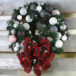 코튼볼장식 리스