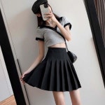 발랄한 여성 A라인 미니 주름 스커트 치마 데일리룩 03