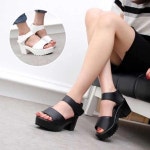 키높이 통굽 편한 디자인 심플라인 여성 통굽샌들