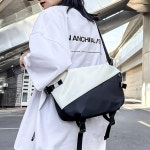 캐주얼 바디 크로스 백 대 학생 데일리 책 가방 흰색