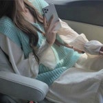 랜덤플레이 에메랄드 니트 조끼 민트