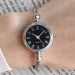 와이어 뱅글 여성 손목시계 로마숫자