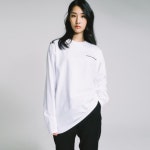 주식회사 우이너스 어나더썸씽 베이직 스몰 로고 롱 슬리브 티셔츠 L