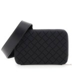 보테가베네타 BOTTEGA VENETA Tech Rubber Clutch with Intreccio Motif in Silicone Man 778706V0EY48803