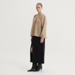 이아 LONG SLIT SKIRT E1SK07EBK