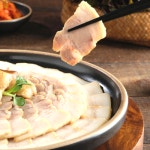 100 삼겹살 수제 돼지고기 삼겹 보쌈 수육 찐 전주맛집 끝강족발 냉장 슬라이스 300g 2개 냉장 수제 삼겹보쌈