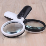 휴대용 확대경 돋보기 라이트돋보기 블랙라인