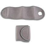 접착식 손목보호대