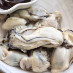 히트상품 통영 매콤 생굴무침 당일생산 냉장배송 해와바다 1개 330g