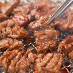 프리미엄 인삼 양념 돼지갈비 수제 숯불 왕갈비 2kg 목살 왕구이