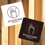 유리두드리지마1 부착형 정사각 소형안내판