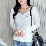 소프트 슬림핏 긴팔 여성 Y넥 티셔츠 골지 버튼