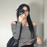 여성 오프숄더 티 단가라 긴팔 티셔츠 스트라이프 줄무늬 여자 여리핏 쫄티 데일리