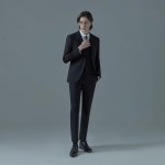 고급스러운 모임 데이트 스리피스 슈트 세련된 데일리