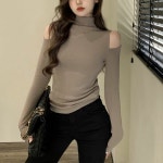 여성 슬림핏 어깨트임 오프숄더 기모 폴라넥 티셔츠