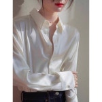 여자 넥 디테일 셔츠 스타일 디자인 데일리 일상룩 레트로