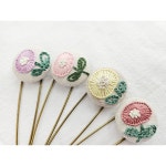 프랑스자수 브로치 옷핀형 핸드메이드 완제품 파스텔옐로우 1개