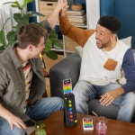 Hasbro Gaming Drop Trivia Game 음성 사운드가 전자 파티 게임 만 13세 이상 2명 플레이어