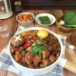 밥앤고 순살 간장찜닭 1005g 국내산 닭다리살 동봉한 베트남 고추로 매운맛 조절