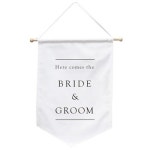 어나더크루 심플 플래그 브라이드 그룸 A Here comes the bride a