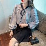 패션고리 여성 라운드 셔링 리본 블라우스 H1034