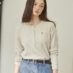 아워호프 3 27 아워호프 로고 헨리넥 슬리브 티셔츠 - 오트밀