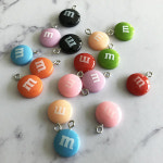 엠엔엠 초콜릿 팬던트 m초콜릿 펜던트 플라스틱 파츠 참 만들기 재료