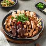 곱창파는청년들 곱창파는청년들 한우곱창 모듬구이 660g 2 3인 한우곱창 한우대창 한우염통 소스 1세트
